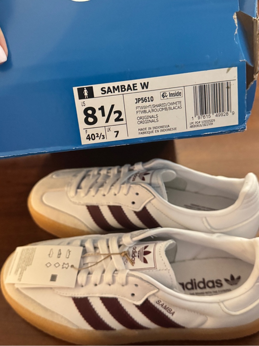 Adidas Samba OG Womens 8.5 White Burgundy Gum Sole Sneakers NWT Classic Trend - Picture 2 of 10